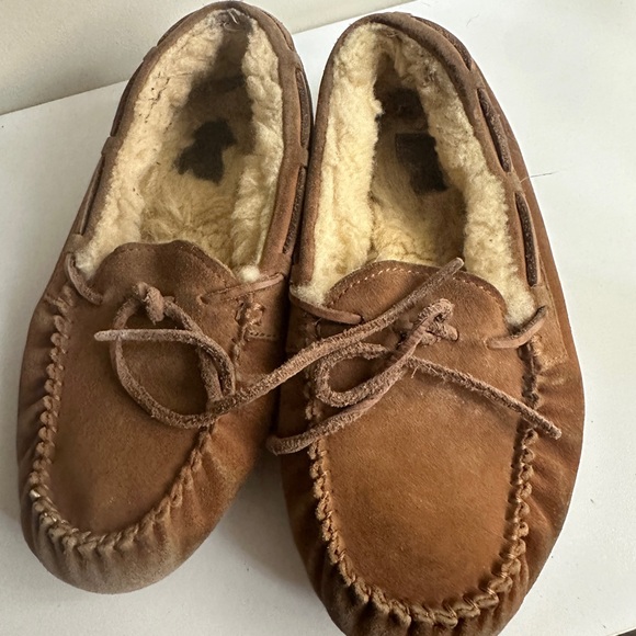 uggs - Picture 1 of 2